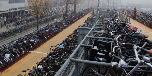 parking à vélos gare centrale amsterdam